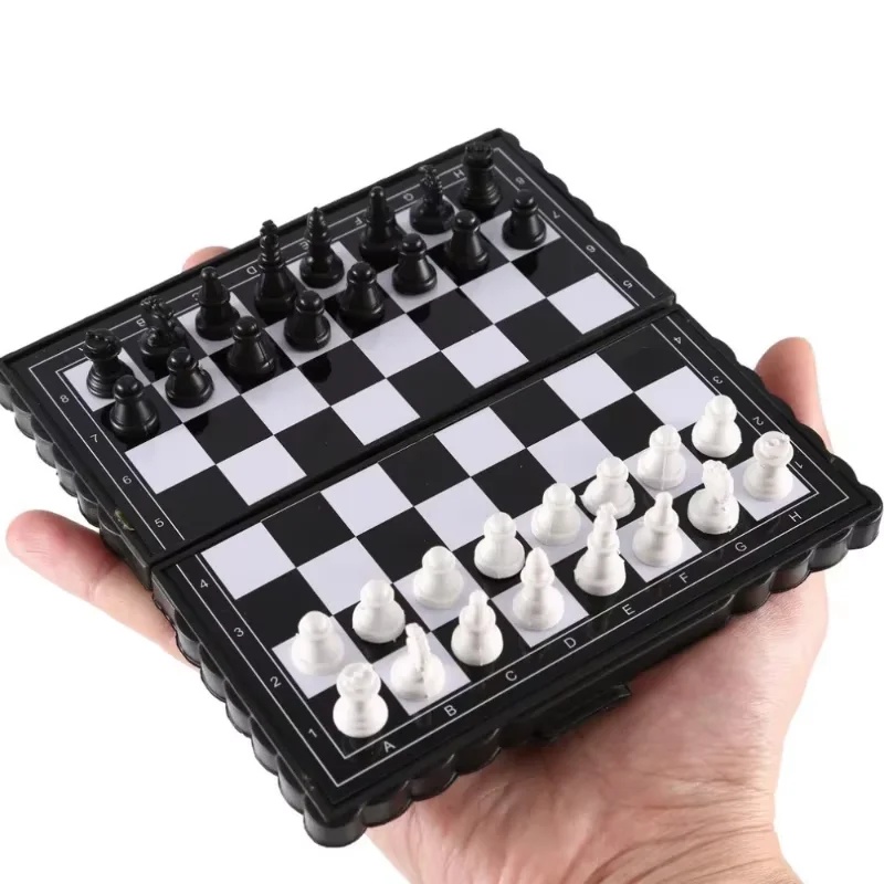 Board Game Quacks - Mini Magnetic Chess Set Folding Magnetic