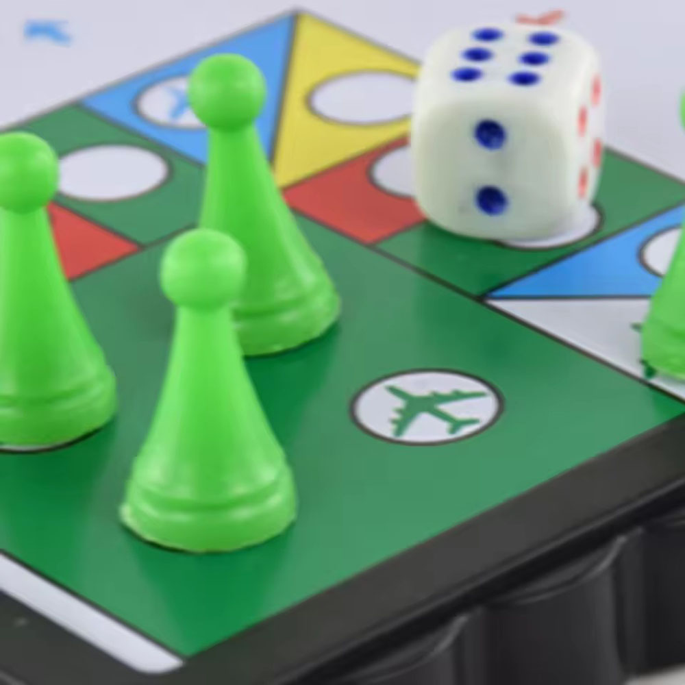 Foldable magnetic flying chess - Board Game Quacks ulasan dan harga