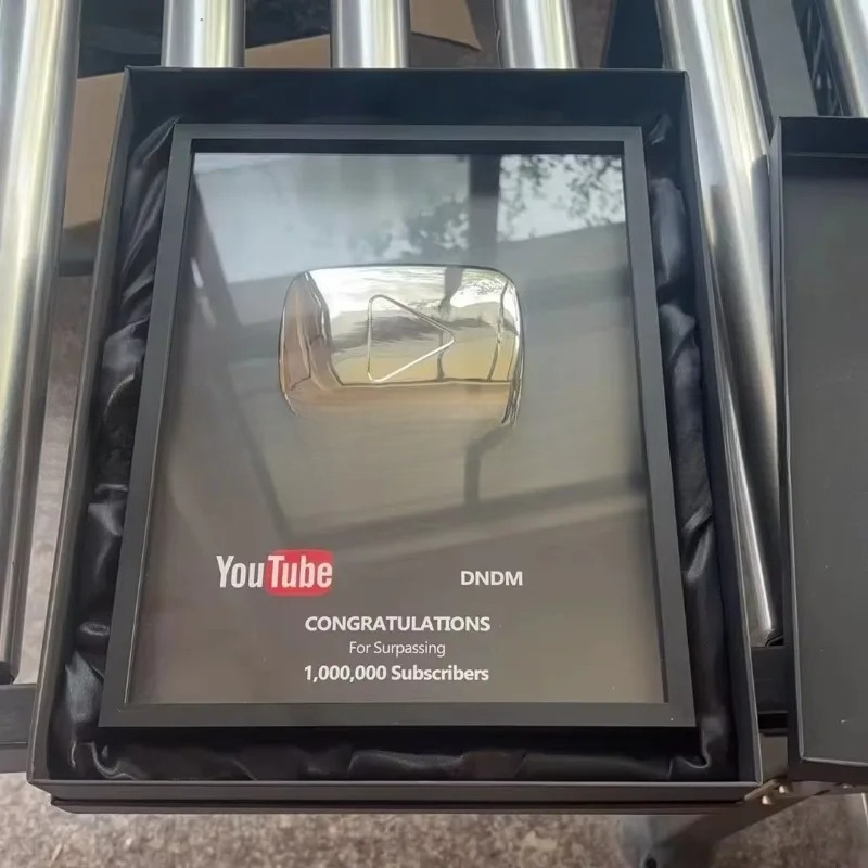 YouTube and Bilibili Game Butt - Board Game Logo ulasan dan harga